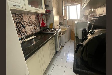 Apartamento à venda com 48m², 2 quartos e 1 vaga Apartamento à venda com 48m², 2 quartos e 1 vagaCozinha