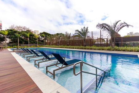 Apartamento à venda com 110m², 3 quartos e 2 vagas Apartamento à venda com 110m², 3 quartos e 2 vagasPiscina