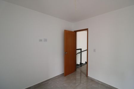 Casa de condomínio à venda com 84m², 2 quartos e 1 vagaQuarto