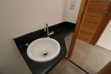 Casa de condomínio à venda com 84m², 2 quartos e 1 vagaLavabo