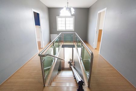 Casa de condomínio para alugar com 316m², 4 quartos e 4 vagas Casa de condomínio para alugar com 316m², 4 quartos e 4 vagasCorredor