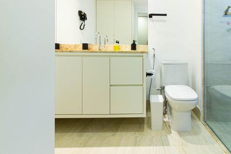 Banheiro Social de kitnet/studio para alugar com 1 quarto, 28m² em Perdizes, São Paulo