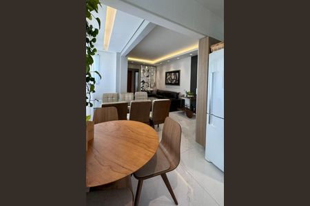 Apartamento à venda com 2 quartos, 66m² em Buritis, Belo Horizonte