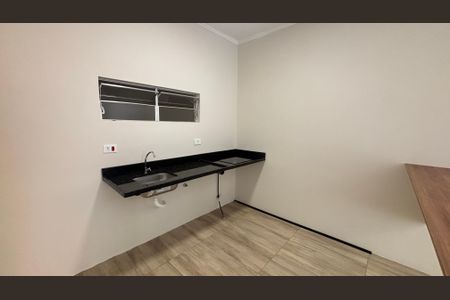 Casa de condomínio à venda com 80m², 2 quartos e 4 vagasCozinha
