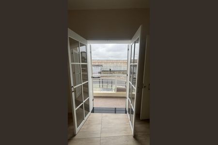 Casa de condomínio à venda com 80m², 2 quartos e 4 vagasSuíte Varanda
