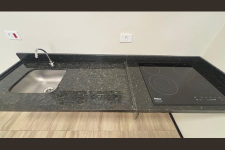 Casa de condomínio à venda com 80m², 2 quartos e 4 vagasCozinha