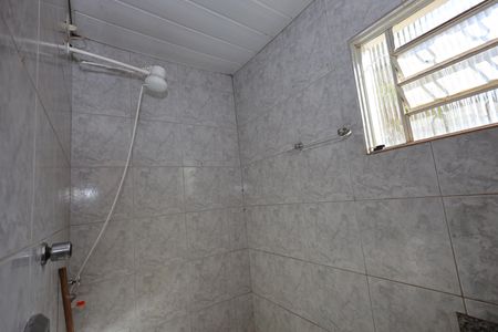 Casa para alugar com 150m², 3 quartos e 3 vagasBanheiro 2