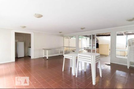 Apartamento à venda com 50m², 2 quartos e 1 vaga Apartamento à venda com 50m², 2 quartos e 1 vagaSalão de festas