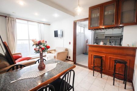 Apartamento à venda com 50m², 2 quartos e 1 vaga Apartamento à venda com 50m², 2 quartos e 1 vagaSala