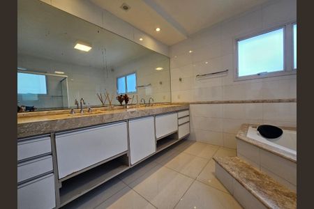 Casa à venda com 330m², 4 quartos e 5 vagas Casa à venda com 330m², 4 quartos e 5 vagasFoto 18