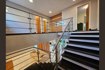 Casa à venda com 330m², 4 quartos e 5 vagas Casa à venda com 330m², 4 quartos e 5 vagasFoto 21