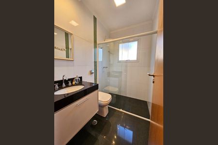 Casa à venda com 330m², 4 quartos e 5 vagas Casa à venda com 330m², 4 quartos e 5 vagasFoto 07