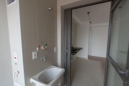 Apartamento para alugar com 75m², 2 quartos e 1 vaga Apartamento para alugar com 75m², 2 quartos e 1 vagaÁrea de serviço