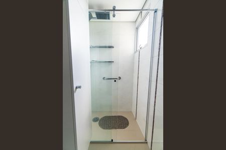 Apartamento à venda com 120m², 2 quartos e 3 vagas Apartamento à venda com 120m², 2 quartos e 3 vagasBanheiro 1