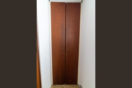 Apartamento à venda com 120m², 2 quartos e 3 vagas Apartamento à venda com 120m², 2 quartos e 3 vagasÁrea de Serviço