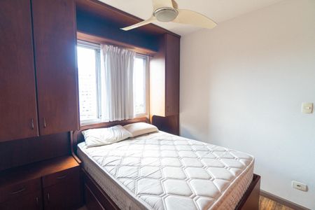 Apartamento à venda com 120m², 2 quartos e 3 vagas Apartamento à venda com 120m², 2 quartos e 3 vagasQuarto 2