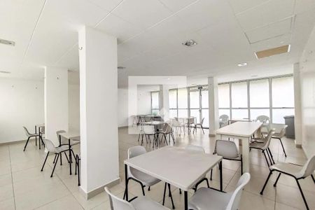 Apartamento à venda com 120m², 2 quartos e 3 vagas Apartamento à venda com 120m², 2 quartos e 3 vagasÁrea comum - Salão de festas