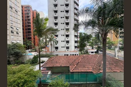 Apartamento à venda com 140m², 4 quartos e 1 vaga
