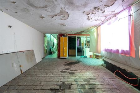 Casa à venda com 210m², 4 quartos e 4 vagas
