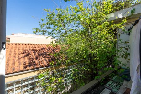 Casa à venda com 210m², 4 quartos e 4 vagas