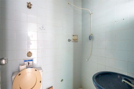 Casa à venda com 210m², 4 quartos e 4 vagas