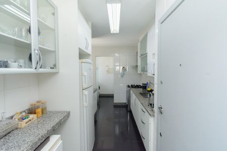 Apartamento à venda com 98m², 3 quartos e 3 vagasCozinha