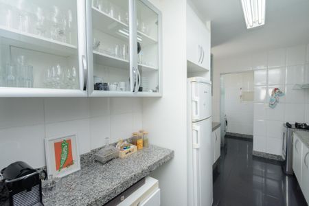Apartamento à venda com 98m², 3 quartos e 3 vagasCozinha