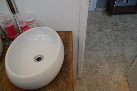 Casa à venda com 234m², 3 quartos e 2 vagasLavabo