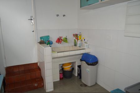 Casa à venda com 234m², 3 quartos e 2 vagasÁrea de Serviço