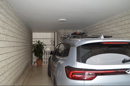 Casa à venda com 234m², 3 quartos e 2 vagasGaragem