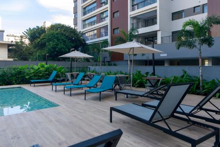 Apartamento à venda com 98m², 2 quartos e 2 vagasÁrea comum - Piscina