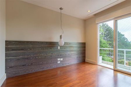 Casa à venda com 471m², 4 quartos e 6 vagas