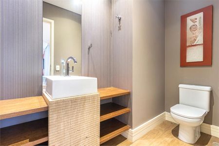 Casa à venda com 471m², 4 quartos e 6 vagas