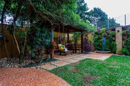 Casa à venda com 471m², 4 quartos e 6 vagas