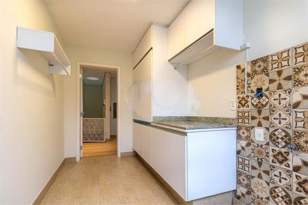 Casa à venda com 471m², 4 quartos e 6 vagas