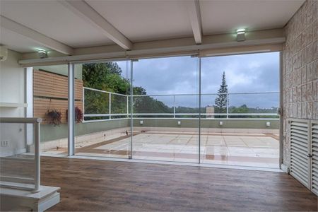 Casa à venda com 471m², 4 quartos e 6 vagas