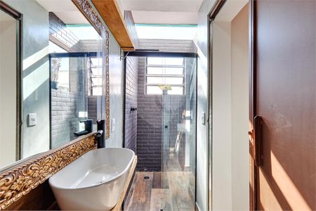 Casa de Condomínio à venda com 3 quartos, 160m² em Vila Elvira, São Paulo