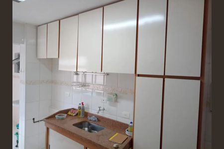 Apartamento à venda com 75m², 3 quartos e 1 vagaCozinha