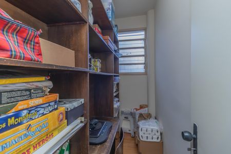 Apartamento à venda com 160m², 4 quartos e 2 vagas Apartamento à venda com 160m², 4 quartos e 2 vagasQuarto 1