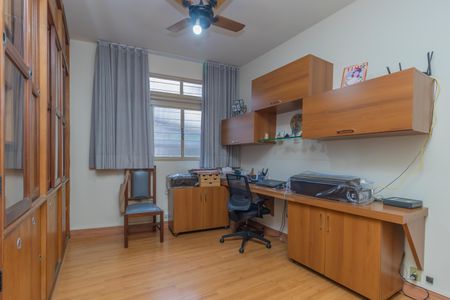 Apartamento à venda com 160m², 4 quartos e 2 vagas Apartamento à venda com 160m², 4 quartos e 2 vagasQuarto 1