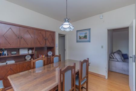 Apartamento à venda com 160m², 4 quartos e 2 vagas Apartamento à venda com 160m², 4 quartos e 2 vagasSala de Jantar