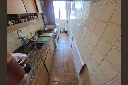 Apartamento à venda com 191m², 3 quartos e 2 vagas Apartamento à venda com 191m², 3 quartos e 2 vagasCozinha