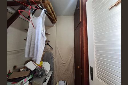 Apartamento à venda com 191m², 3 quartos e 2 vagas Apartamento à venda com 191m², 3 quartos e 2 vagasÁrea de serviço