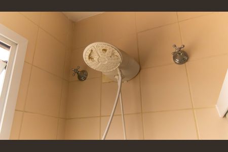 Casa de condomínio à venda com 136m², 4 quartos e 3 vagas Casa de condomínio à venda com 136m², 4 quartos e 3 vagasSuíte 2 Banheiro
