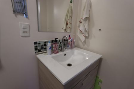 Apartamento à venda com 71m², 3 quartos e 1 vagaBanheiro Social