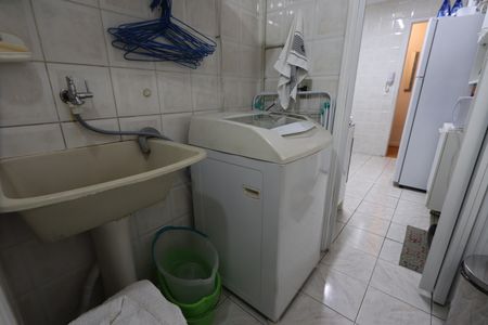 Apartamento à venda com 71m², 3 quartos e 1 vagaÁrea de Serviço