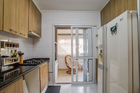 Apartamento à venda com 110m², 3 quartos e 2 vagas Apartamento à venda com 110m², 3 quartos e 2 vagasCozinha