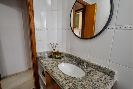 Apartamento à venda com 110m², 3 quartos e 2 vagas Apartamento à venda com 110m², 3 quartos e 2 vagasBanheiro Social