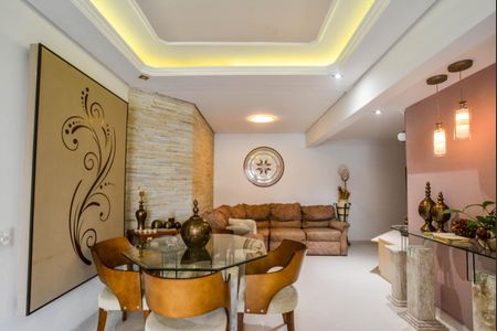 Apartamento à venda com 110m², 3 quartos e 2 vagas Apartamento à venda com 110m², 3 quartos e 2 vagasSala