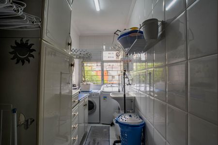 Apartamento à venda com 110m², 3 quartos e 2 vagas Apartamento à venda com 110m², 3 quartos e 2 vagasÁrea de Serviço